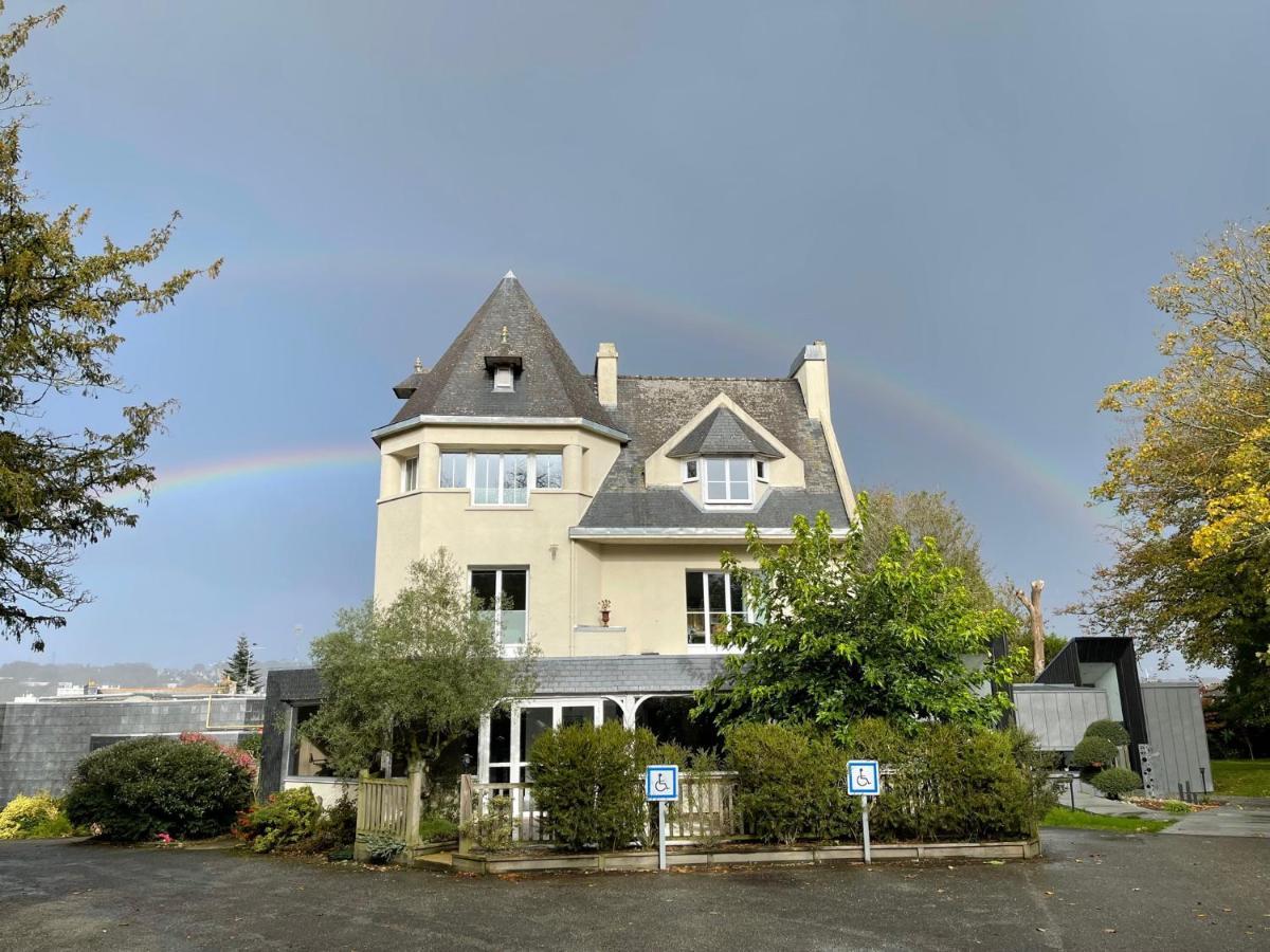 Le Clos Du Pontic Logis Et Cit'hotel Hotel 3*