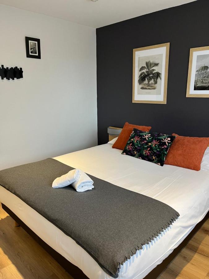 Le Clos Du Pontic Logis Et Cit'hotel 3*